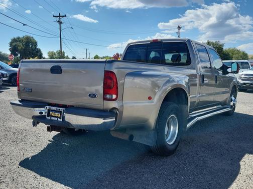 2004 Ford F-350 XLT