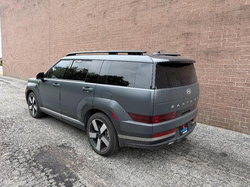 Ecotronic Gray Matte 2025 Hyundai SANTA FE Limited