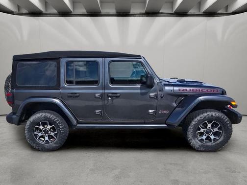 Granite Crystal Metallic Clearcoat 2018 Jeep Wrangler Unlimited Rubicon