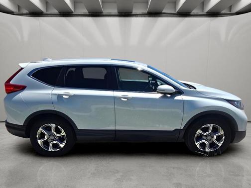 White Diamond Pearl 2018 Honda CR-V EX