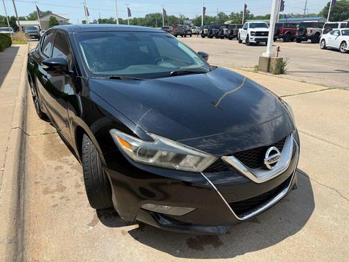 Super Black 2017 Nissan Maxima 3.5 Platinum