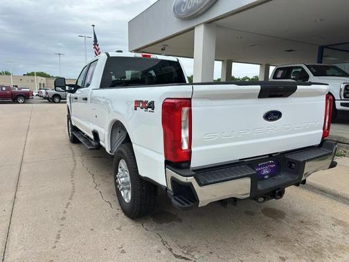 OXFORD WHITE 2024 Ford F-350 XLT
