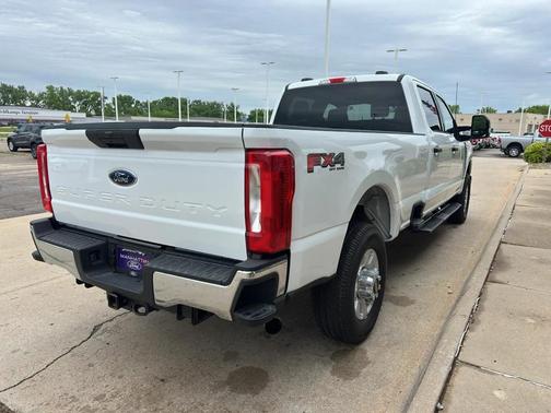OXFORD WHITE 2024 Ford F-350 XLT