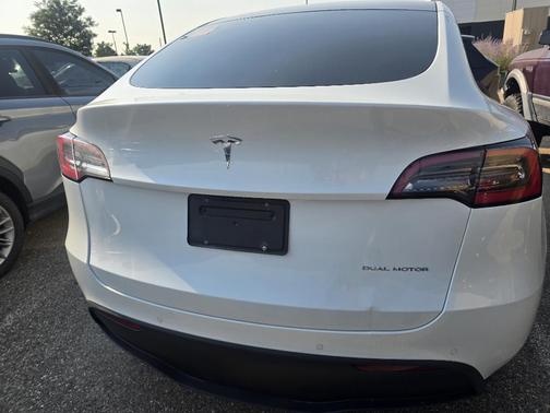 2021 Tesla Model Y Long Range Dual Motor All-Wheel Drive