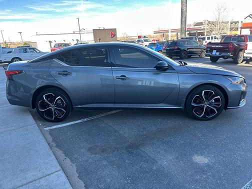 2024 Nissan Altima SR Intelligent AWD