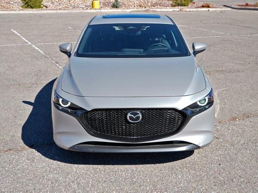 Platinum Quartz Metallic 2026 Mazda Mazda3 FWD w/Premium Package