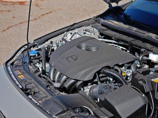 Platinum Quartz Metallic 2026 Mazda Mazda3 FWD w/Premium Package