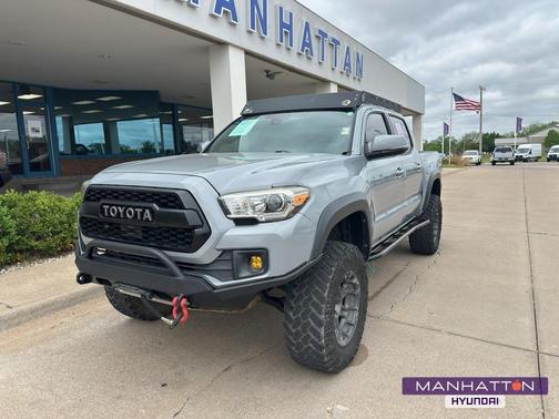 Cement 2018 Toyota Tacoma TRD Off Road