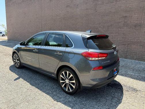 Summit Gray 2018 Hyundai Elantra GT Base