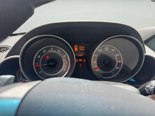 Aspen White Pearl 2011 Acura MDX 3.7L