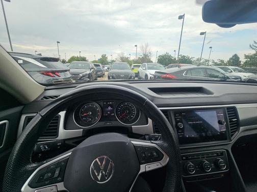 2021 Volkswagen Atlas 3.6L SE w/Technology
