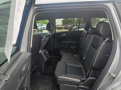2021 Volkswagen Atlas 3.6L SE w/Technology