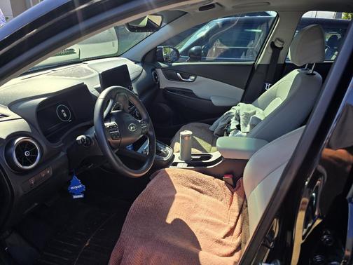 2022 Hyundai KONA Limited