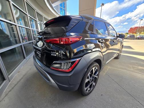 2022 Hyundai KONA Limited