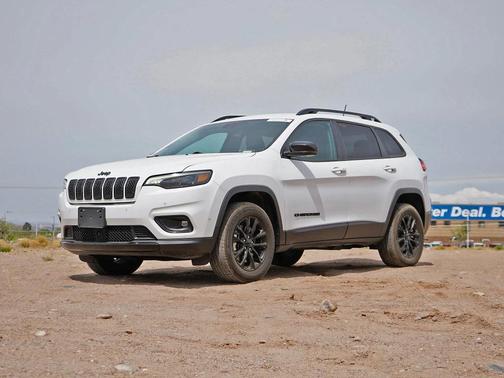 Bright White Clearcoat 2023 Jeep Cherokee Altitude
