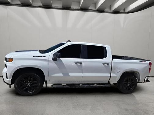 Summit White 2022 Chevrolet Silverado 1500 Limited Custom