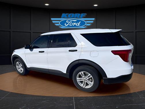 2023 Ford Explorer Base