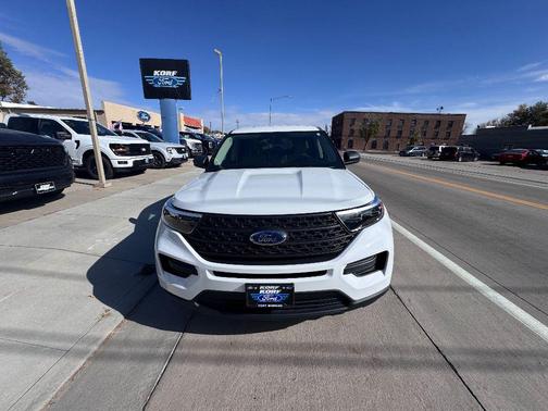 2023 Ford Explorer Base