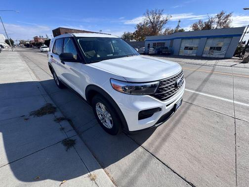 2023 Ford Explorer Base