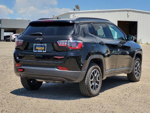 2024 Jeep Compass Trailhawk