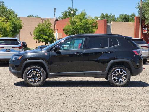 2024 Jeep Compass Trailhawk