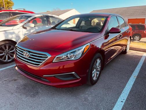 2016 Hyundai SONATA SE