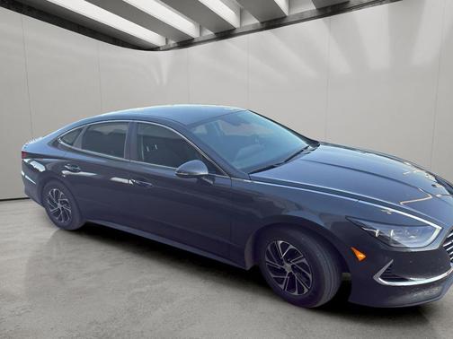 2023 Hyundai SONATA Hybrid Base