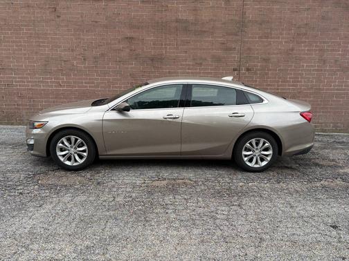 Mineral Gray Metallic 2023 Chevrolet Malibu FWD 1LT