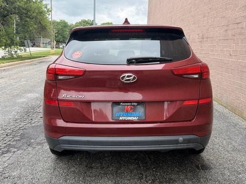 Gemstone Red 2019 Hyundai TUCSON SE
