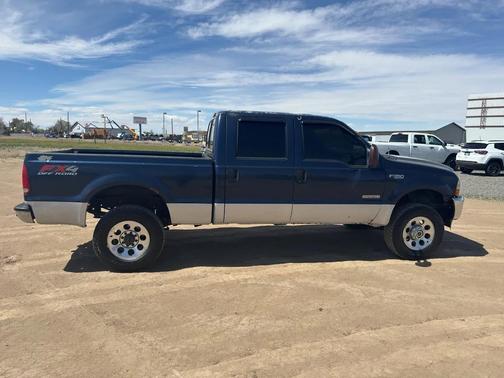 True Blue Clearcoat Metallic 2004 Ford F-350 XLT Crew Cab Super Duty