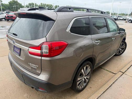 Brilliant Bronze Metallic 2022 Subaru Ascent Touring 7-Passenger