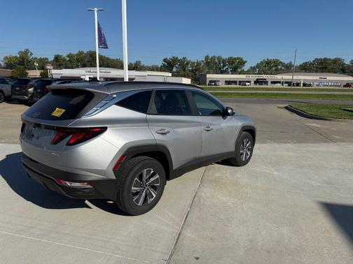 2024 Hyundai TUCSON Hybrid Blue