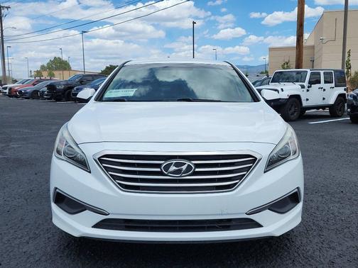 Quartz White Pearl 2016 Hyundai SONATA SE