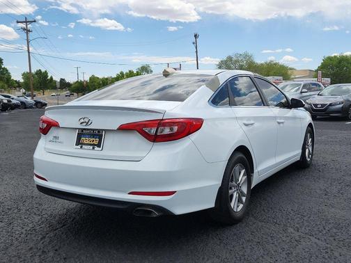 Quartz White Pearl 2016 Hyundai SONATA SE