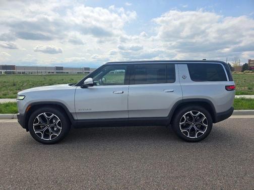 El Cap Granite 2024 Rivian R1S Adventure