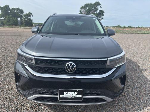 Gray 2023 Volkswagen Taos 1.5T SE