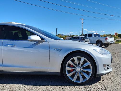 2014 Tesla Model S P85D