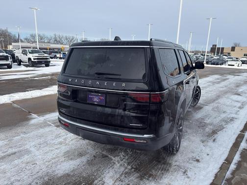 2022 Jeep Wagoneer Series III