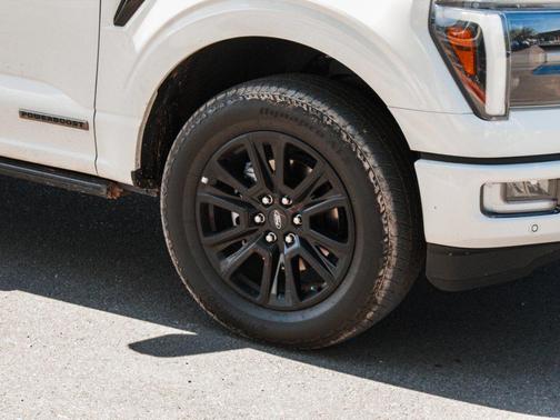 Star White Metallic Tri-Coat 2024 Ford F-150 Platinum
