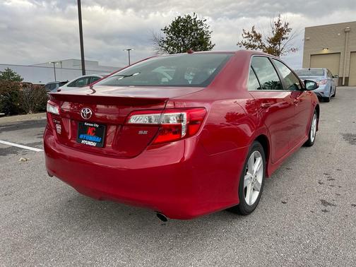 2014 Toyota Camry SE