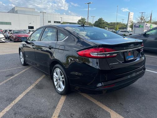 2018 Ford Fusion Hybrid SE