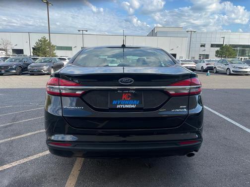 2018 Ford Fusion Hybrid SE
