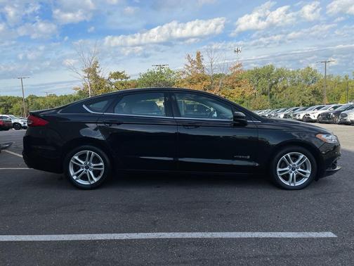 2018 Ford Fusion Hybrid SE