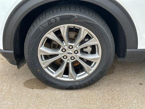OXFORD WHITE 2023 Ford Explorer Limited