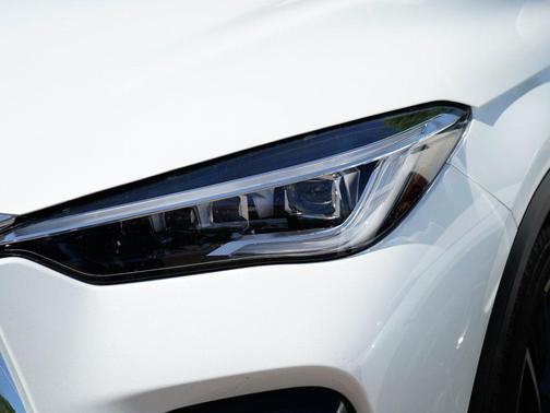 Radiant White 2025 INFINITI QX55 SENSORY