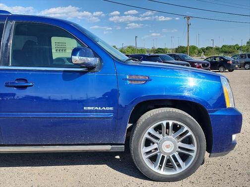 2012 Cadillac Escalade Premium