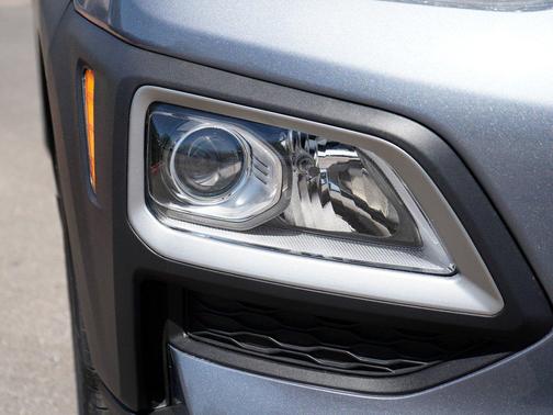 Sonic Silver 2021 Hyundai KONA SEL Plus