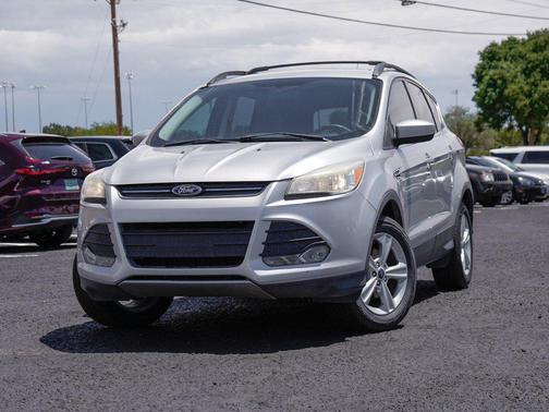 INGOT SILVER 2016 Ford Escape SE