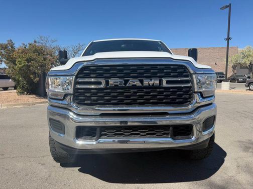 2022 RAM 2500 Big Horn Crew Cab 4x4 6'4' Box