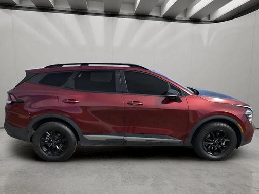 Dawning Red 2023 Kia Sportage S